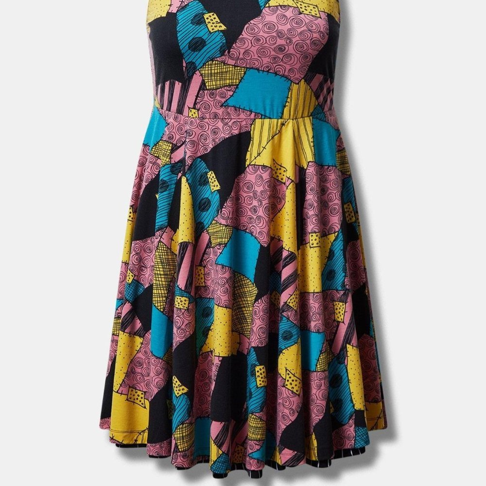 ❤️NWT TORRID NIGHTMARE BEFORE CHRISTMAS JACK & SALLY REVERSIBLE DRESS - Picture 10 of 13